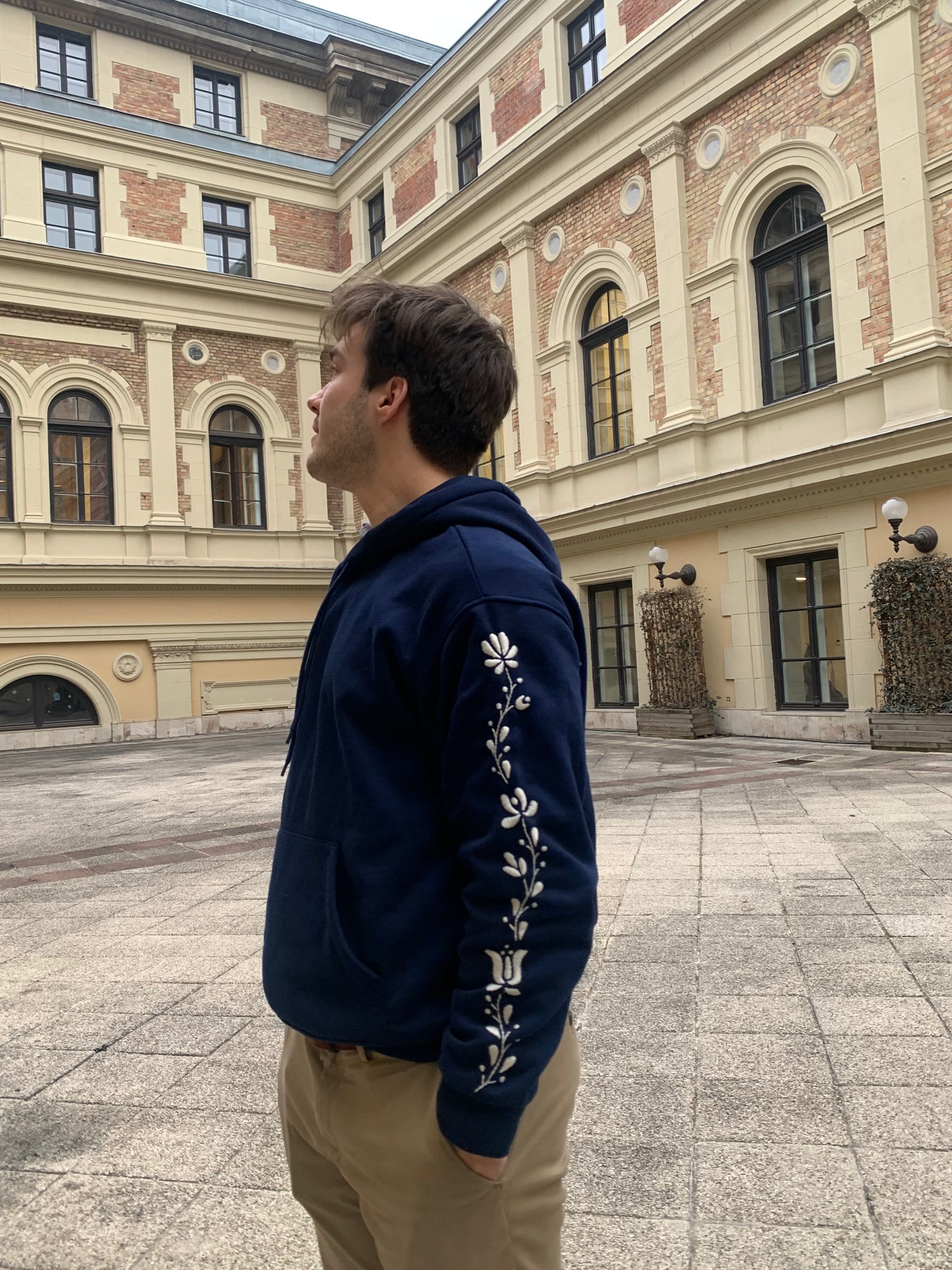Elek Sweatshirt