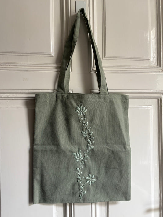 Zold Tote Bag