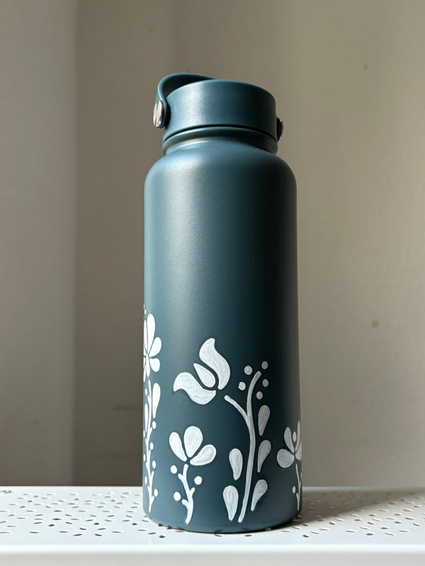 Bottom Floral Water bottle