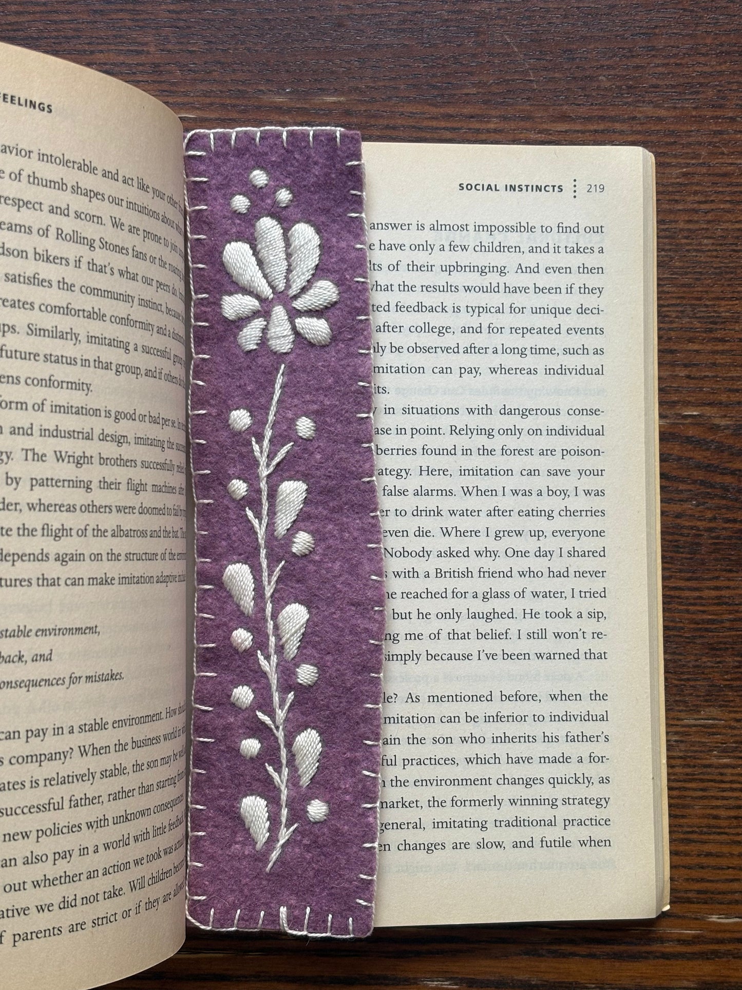 Lila Bookmarker